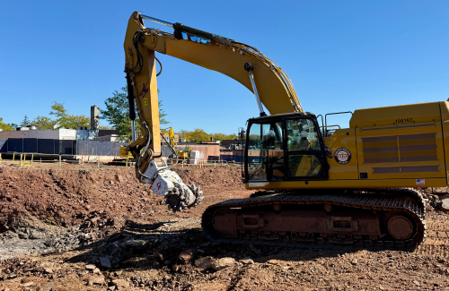 Cutting Through Limestone & Hard Shale: AQ-5 Hydraulic Drum Cutter Maximized Productivity on Urban Foundation Project in New England